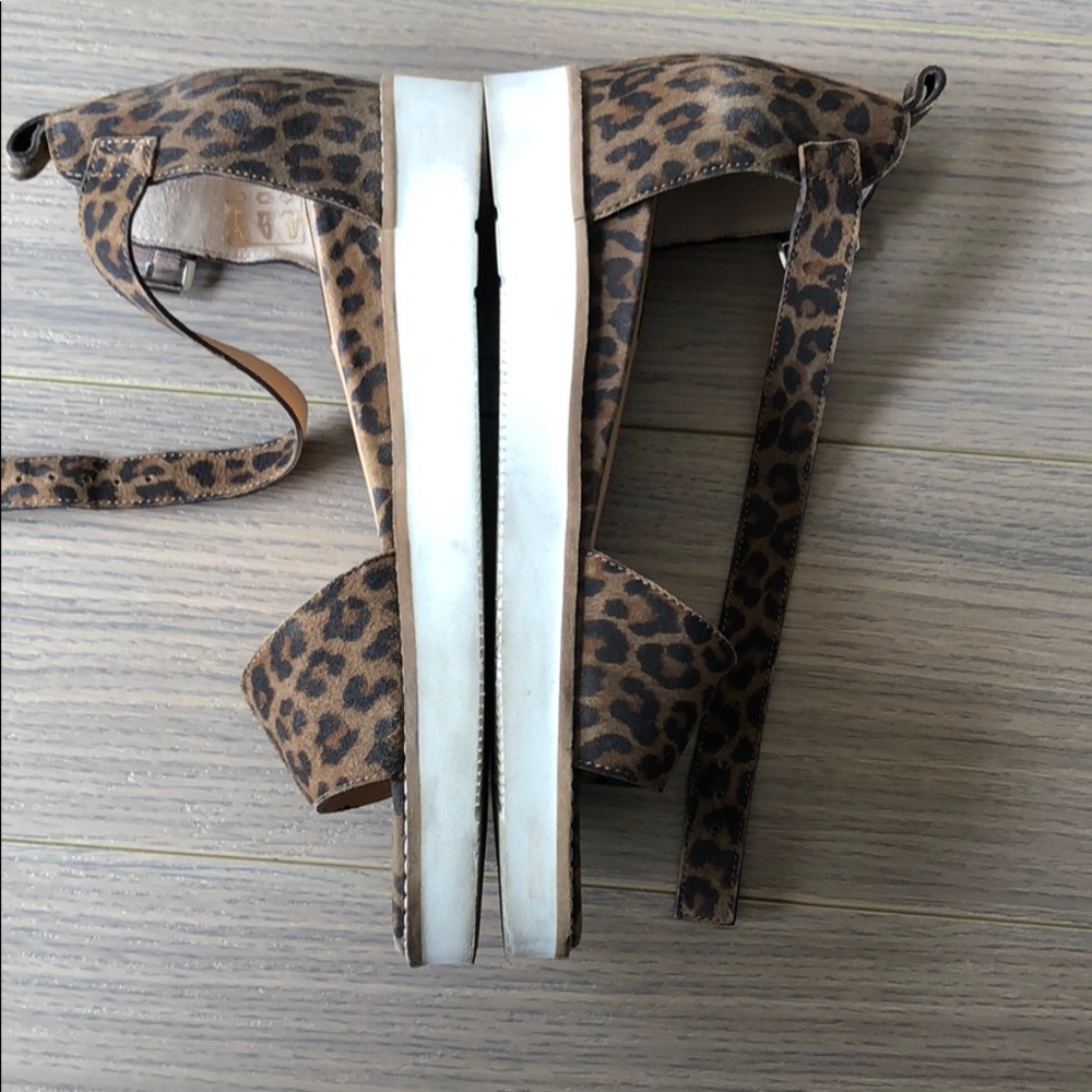 Leopard Open toe sandals - Picture 5 of 6